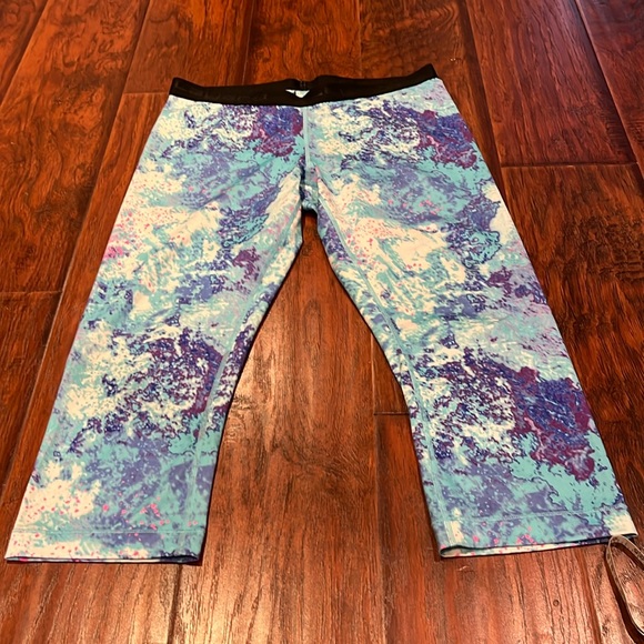 Layer 8 performance leggings - Picture 1 of 3